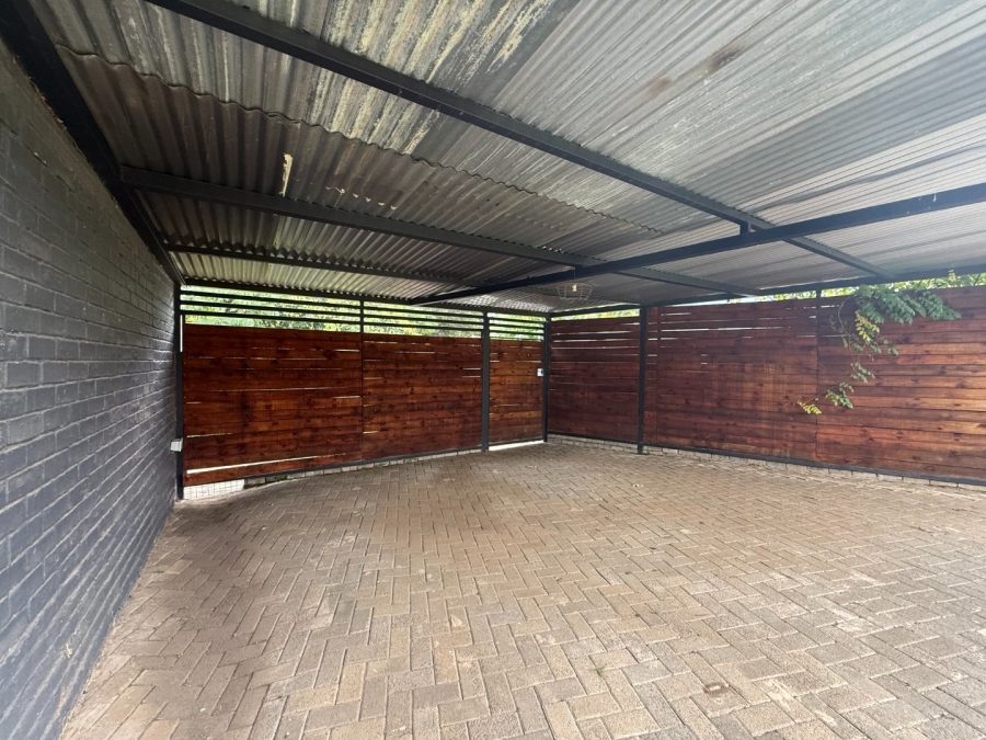 5 Bedroom Property for Sale in Bayswater Free State